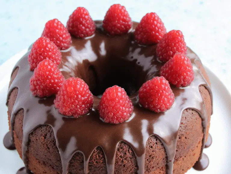 The Baker’s Secret: Perfect Chocolate Cake with Raspberry Filling (Step-by-Step Guide)