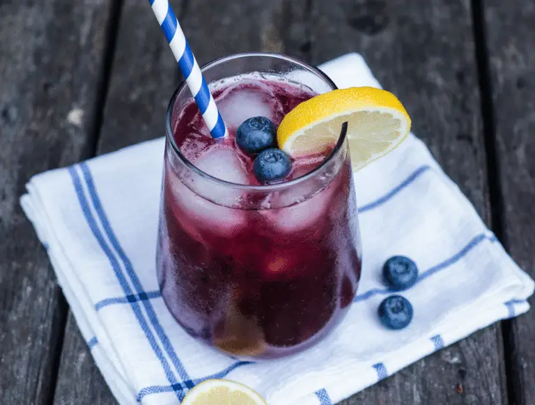 The Secret to Perfect Blueberry Lemonade Recipe [Tested by Pro Chefs]